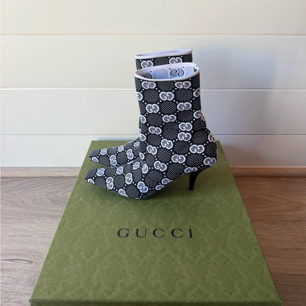 Gucci Monogram Black and White Ankle Boots - Picture 2 of 4